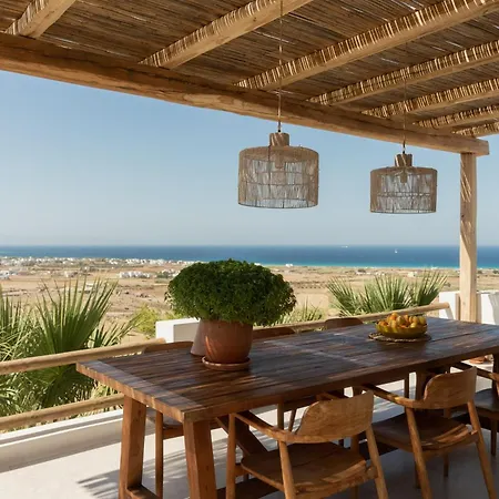 בית נופש Beyond Naxos-exclusive Vacation *