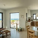 Beyond Naxos-exclusive Vacation Nyaraló Mikrí Vígla