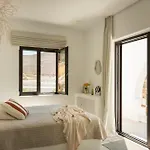 Beyond Naxos-exclusive Vacation Nyaraló *