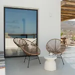 Beyond Naxos-exclusive Vacation Nyaraló Mikrí Vígla