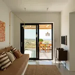 Beyond Naxos-exclusive Vacation Nyaraló Mikrí Vígla