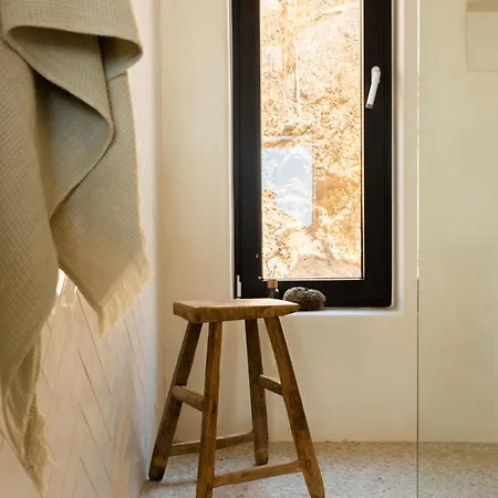 Beyond Naxos-exclusive Vacation *